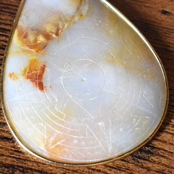 VTG Teardrop Pendant and Carved Bead Boho Necklace - Picture 5 of 15